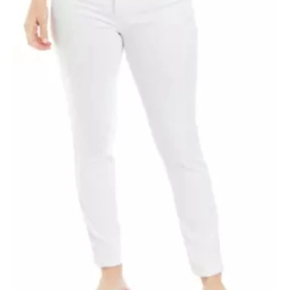 Crown & Ivy Women's White Skinny Jeans